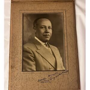 Vintage Photo - AFrican American Man In Suit - Raphael Studio New York 1943
